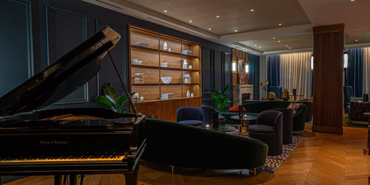 THE WALLACE LOUNGE on the UWS-A Sophisticated Destination for Wonderful Drinks, Light Bites, and Music