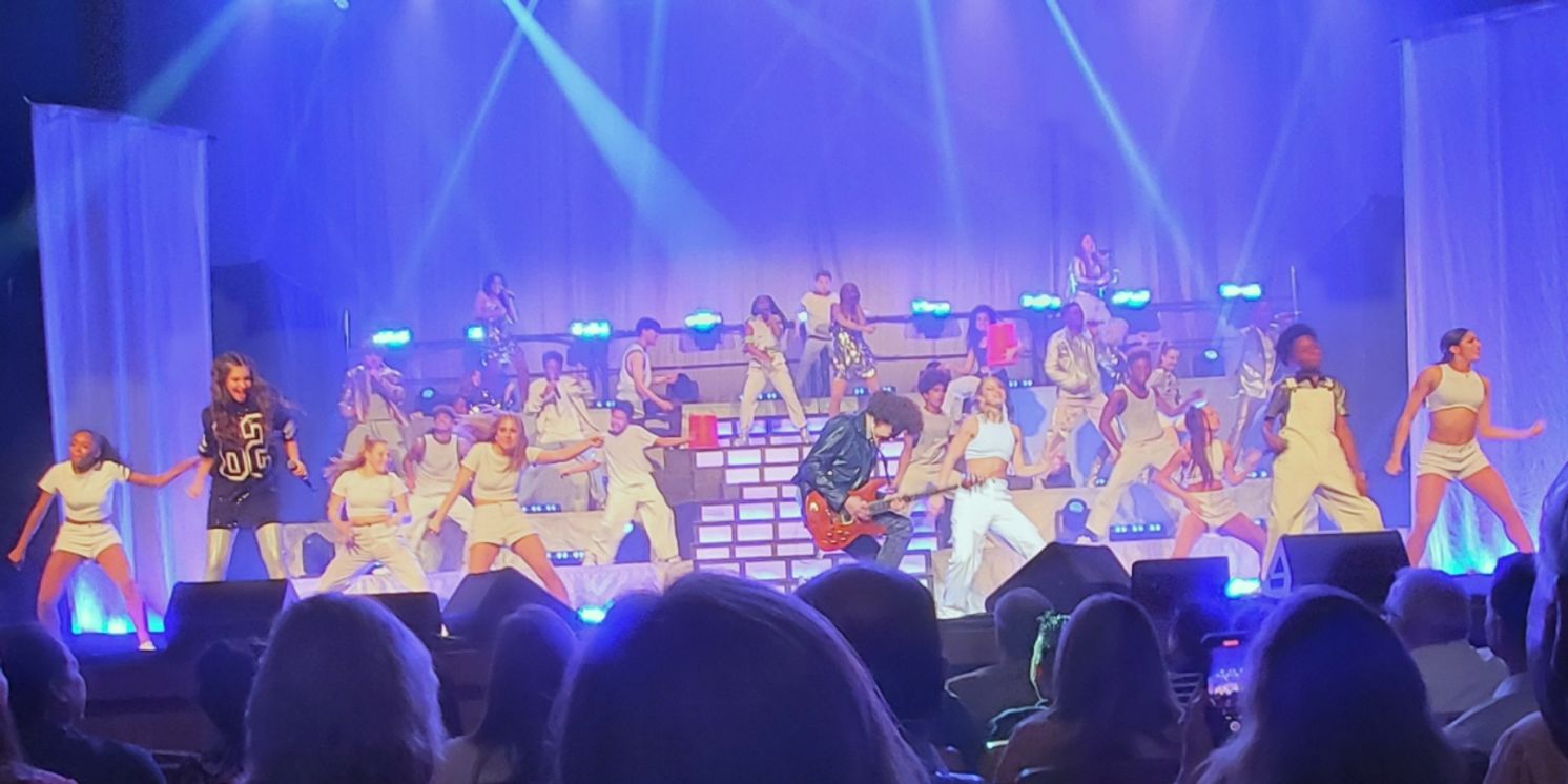 Review: HITS! THE MUSICAL at Straz Center  Image