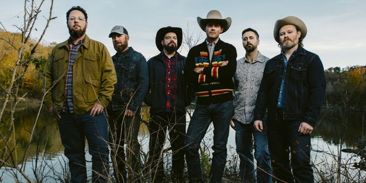 Turnpike Troubadours Return With New Album 'A Cat in the Rain' in August