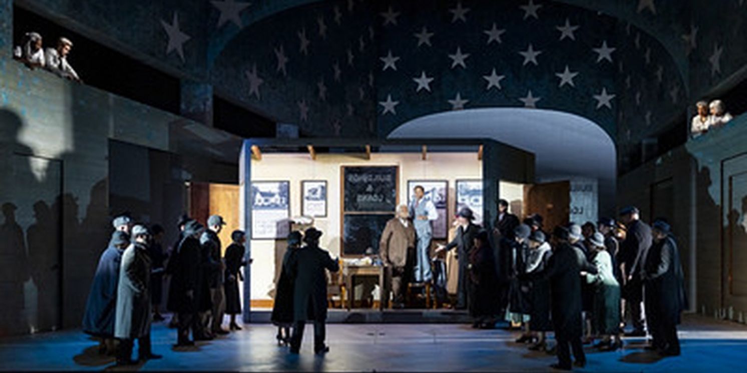 Review: IT'S A WONDERFUL LIFE, London Coliseum  Image