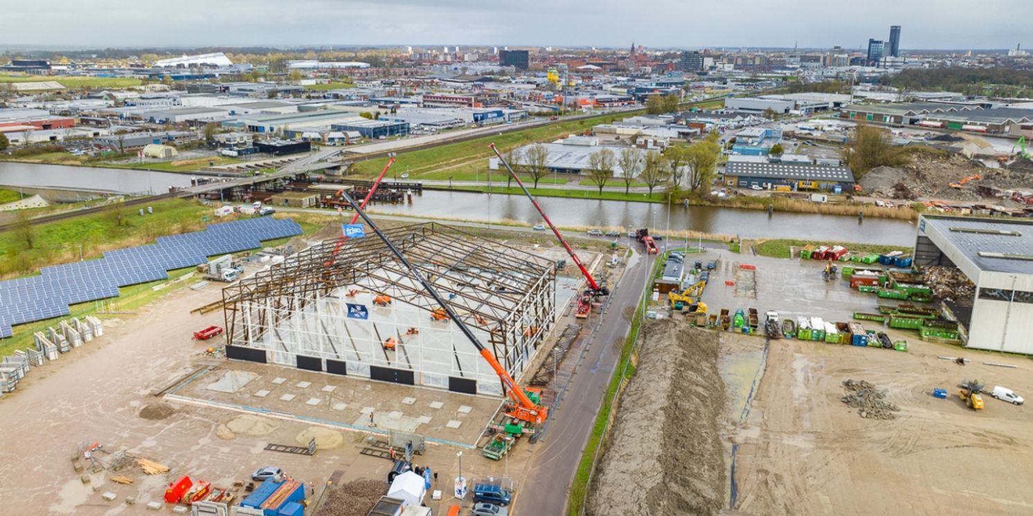 Friso Theater Bereikt Hoogste Punt  Image