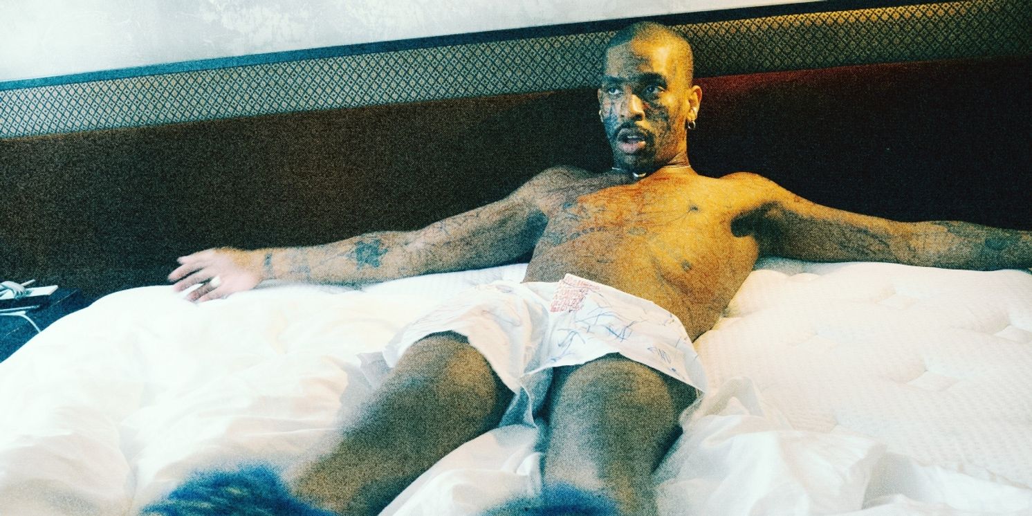 Izzy Spears Announces Debut EP & Shares 'FIST' Single  Image