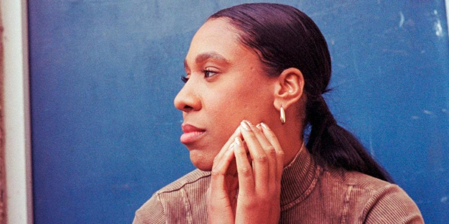 Mychelle Unveils New Single 'Hurts'  Image