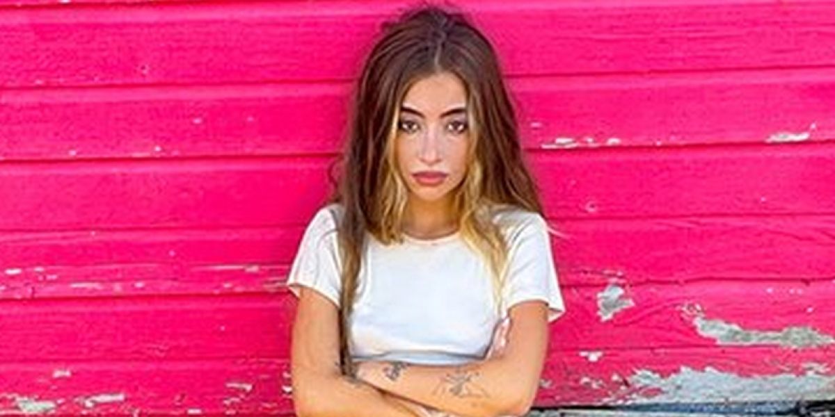 Ayla D'Lyla Debuts New Single 'To Be A Girl'