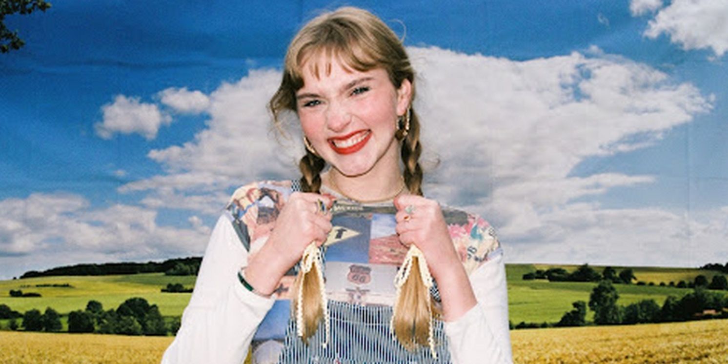 HARRIETTE. Releases New Single 'Goodbye Texas' From Debut EP 'I Heart The Internet'  Image