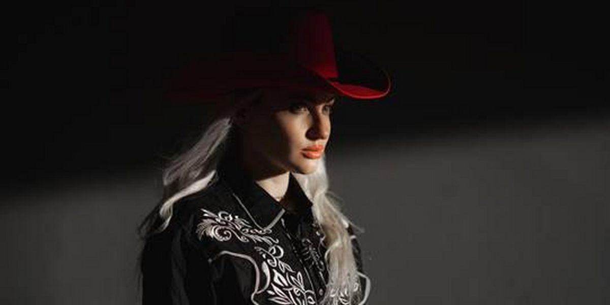 Outlaw Pop Artist DEVORA Releases New EP 'God Is Dead'