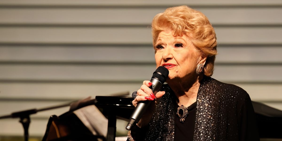 Review: American Popular Song Society Honors Marilyn Maye With Lifetime Achievement Award At Theater 555