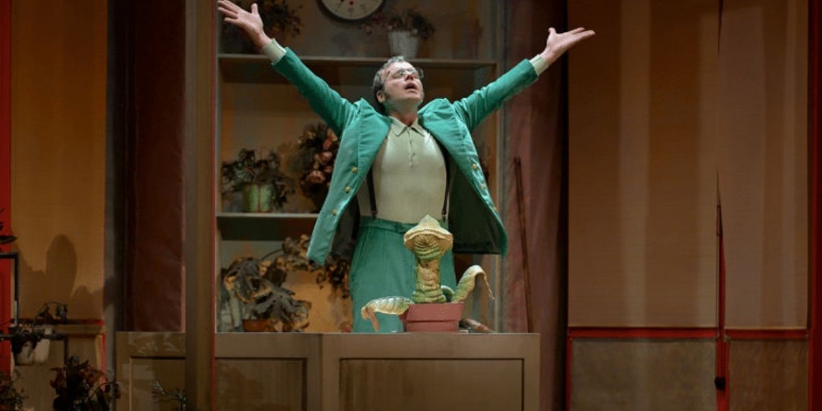 Review: LITTLE SHOP OF HORRORS at Opéra Comique