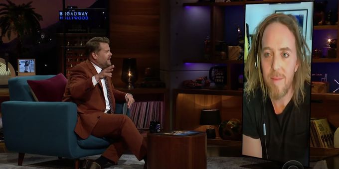 VIDEO: Tim Minchin Chats About UPRIGHT on THE LATE LATE SHOW