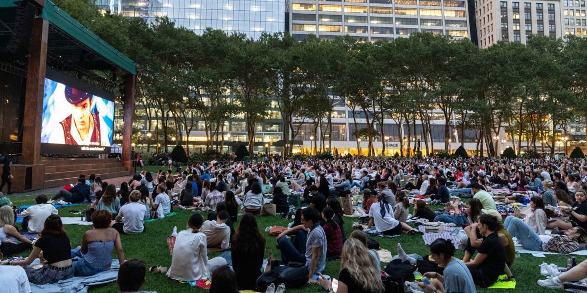 HAIRSPRAY, GREASE 2 & More Announced for Bryant Park Movie Nights Summer 2022 Lineup