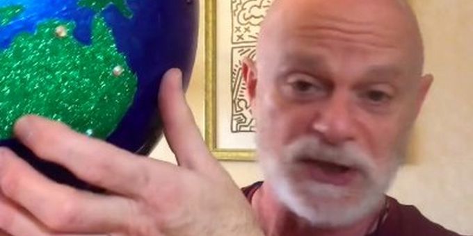 VIDEO: Billy Hipkins Shares His Award Winning Bonnets in the Latest Episode of FINISHING THE BONNET