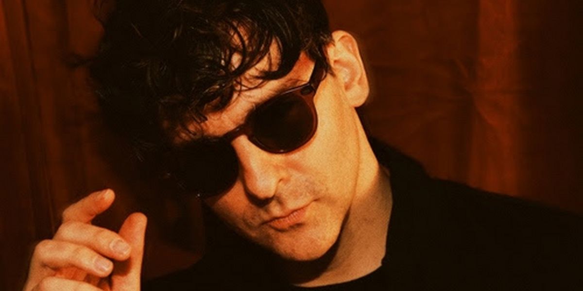 Low Cut Connie Releases 'SLEAZE ME ON' From New Album 'ART DEALERS'
