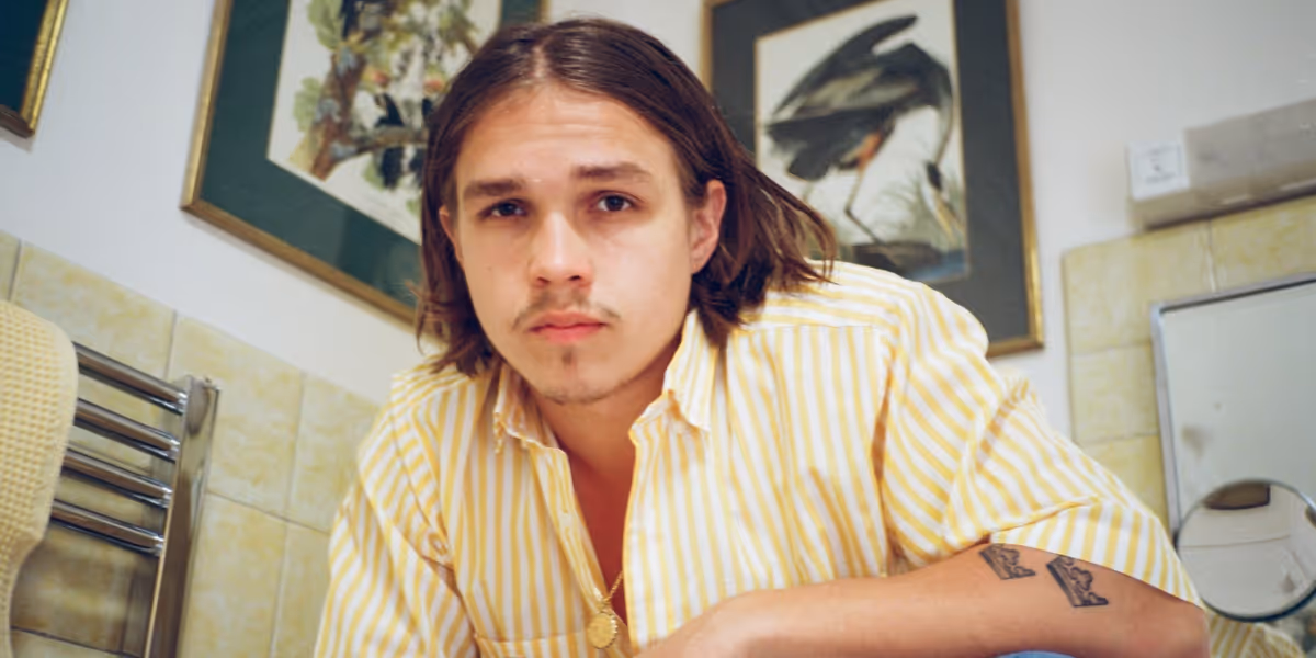 Oliver Malcolm Releases New Single 'Martian Man'