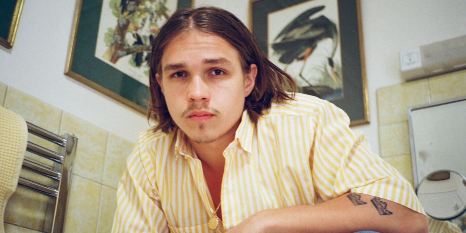 Oliver Malcolm Releases New Single 'Martian Man'  Image