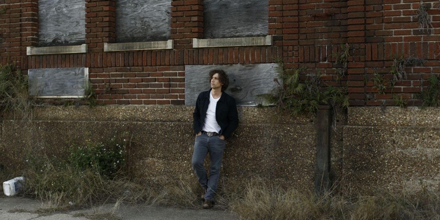 Doug Levitt Shares Single 'Cold Comfort' From Debut LP 'Edge of Everywhere'  Image