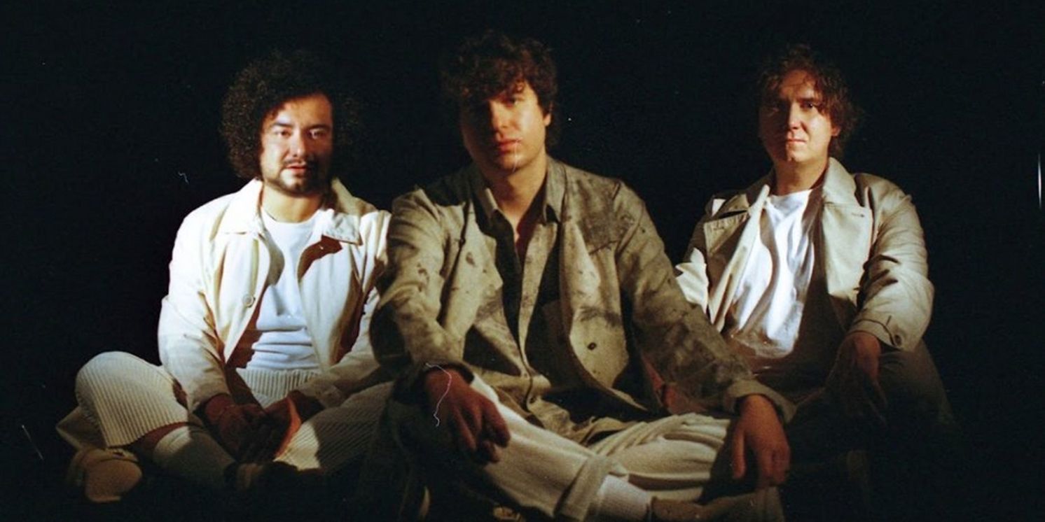 The Kooks Release Sixth Studio Album '10 Tracks to Echo in the Dark'  Image