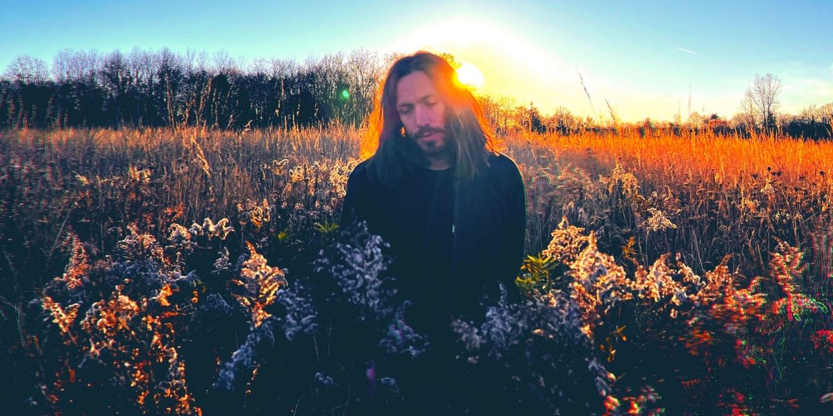 Sunnsetter Shares 'Float In Circles' Single