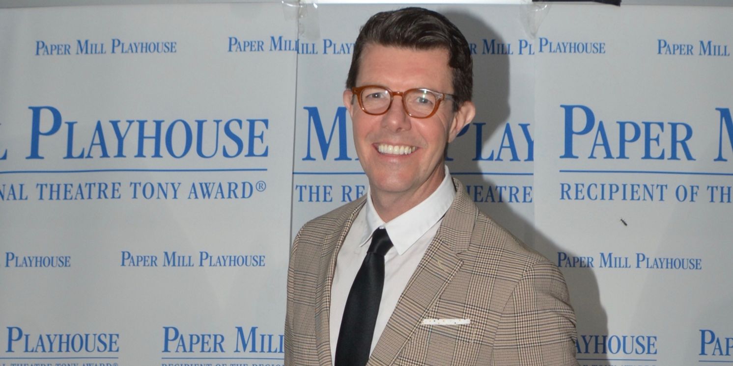 Gavin Lee To Go On as 'Fagin' Tonight in OLIVER! at New York City Center  Image