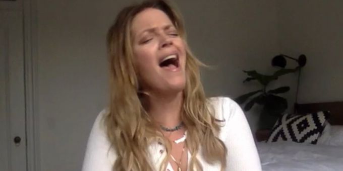 VIDEO: JAGGED LITTLE PILL Star Elizabeth Stanley Sings An Alanis Medley!