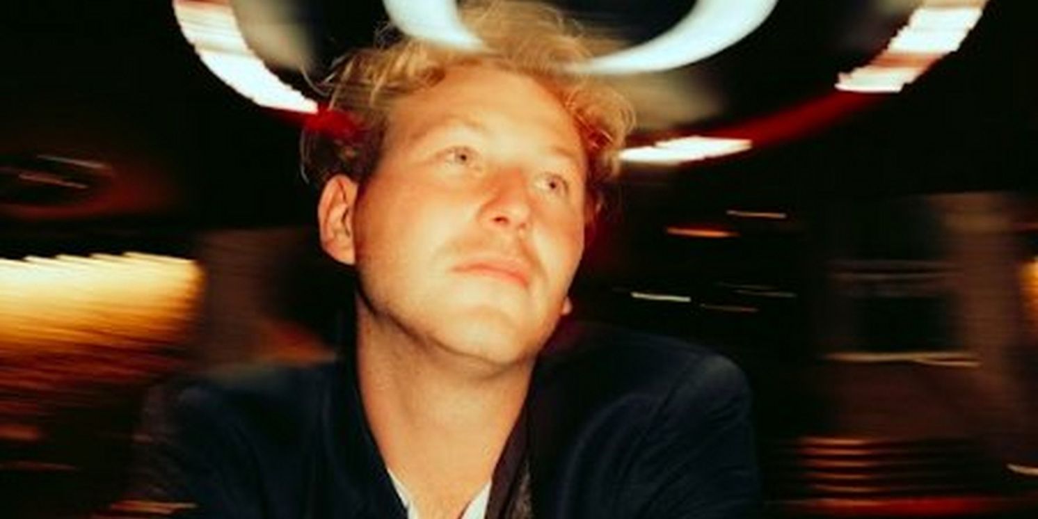 HARRY MARSHALL Launches New Era With Alt-Pop Anthem 'JE T'ADORE'  Image