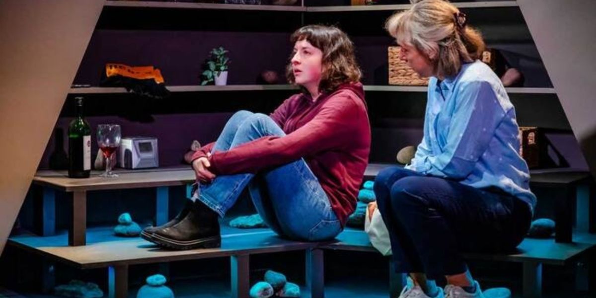 Review: HELEN, Theatre503