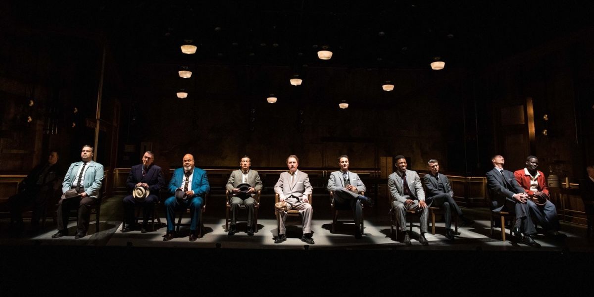 Review: TWELVE ANGRY MEN at Theatre Latte Da