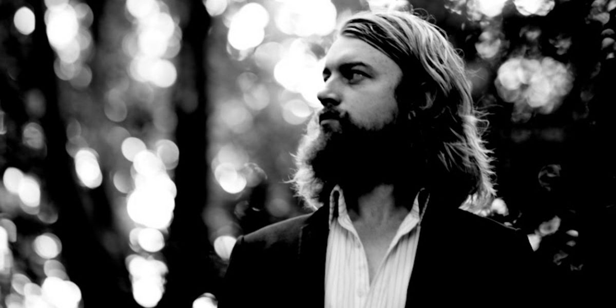 John J. Presley Releases New Single 'Sinnerman' Collaboration With Blood Red Shoes Singer and Guitarist Laura-Mary Carter