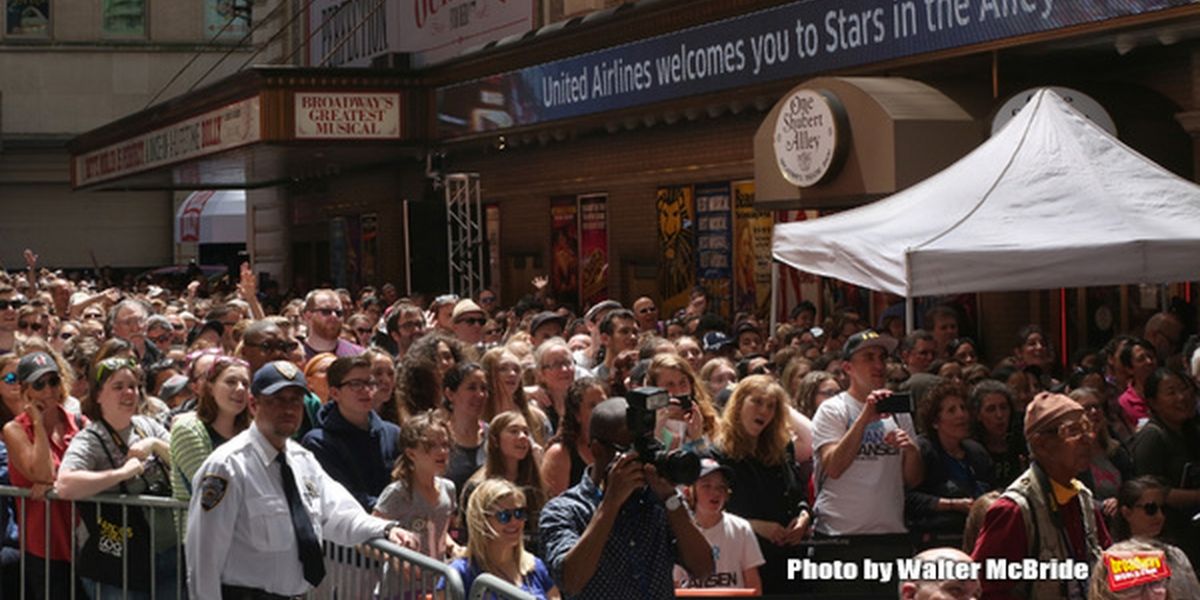 Iconic Broadway Gift Shop One Shubert Alley Will Close This Fall