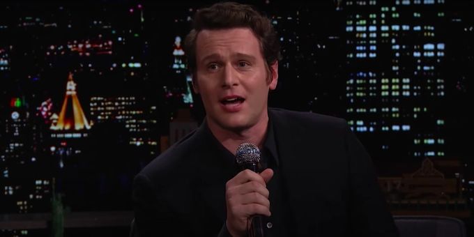 VIDEO: Jonathan Groff Gives Surprise SPRING AWAKENING Performance on THE TONIGHT SHOW