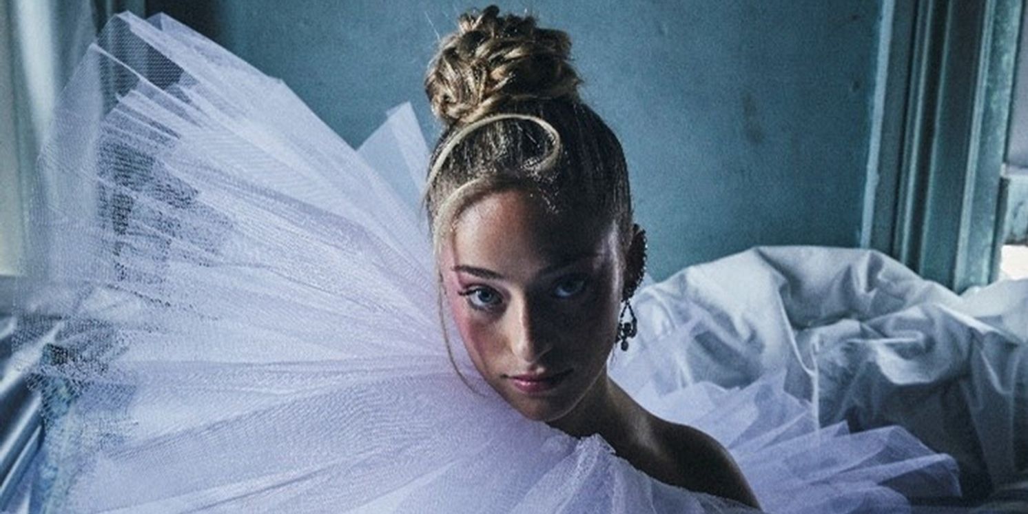 Brynn Cartelli Unveils New Single 'Secondhand Smoke'  Image