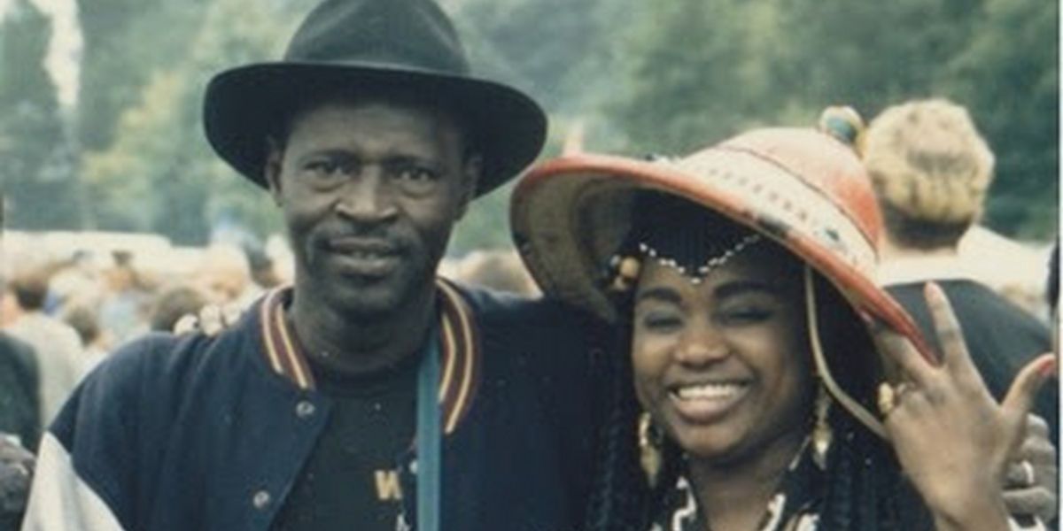 Ali Farka Touré Shares 'Cherie' Featuring Oumou Sangaré
