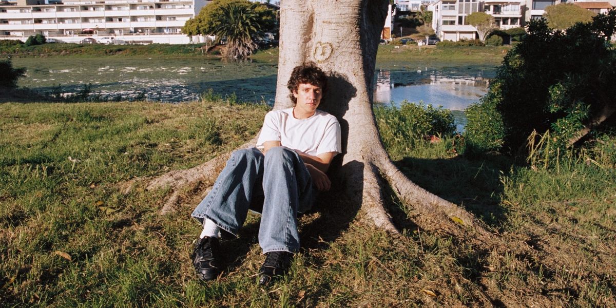 Postcard Boy Shares 'i still look for our house from the freeway'