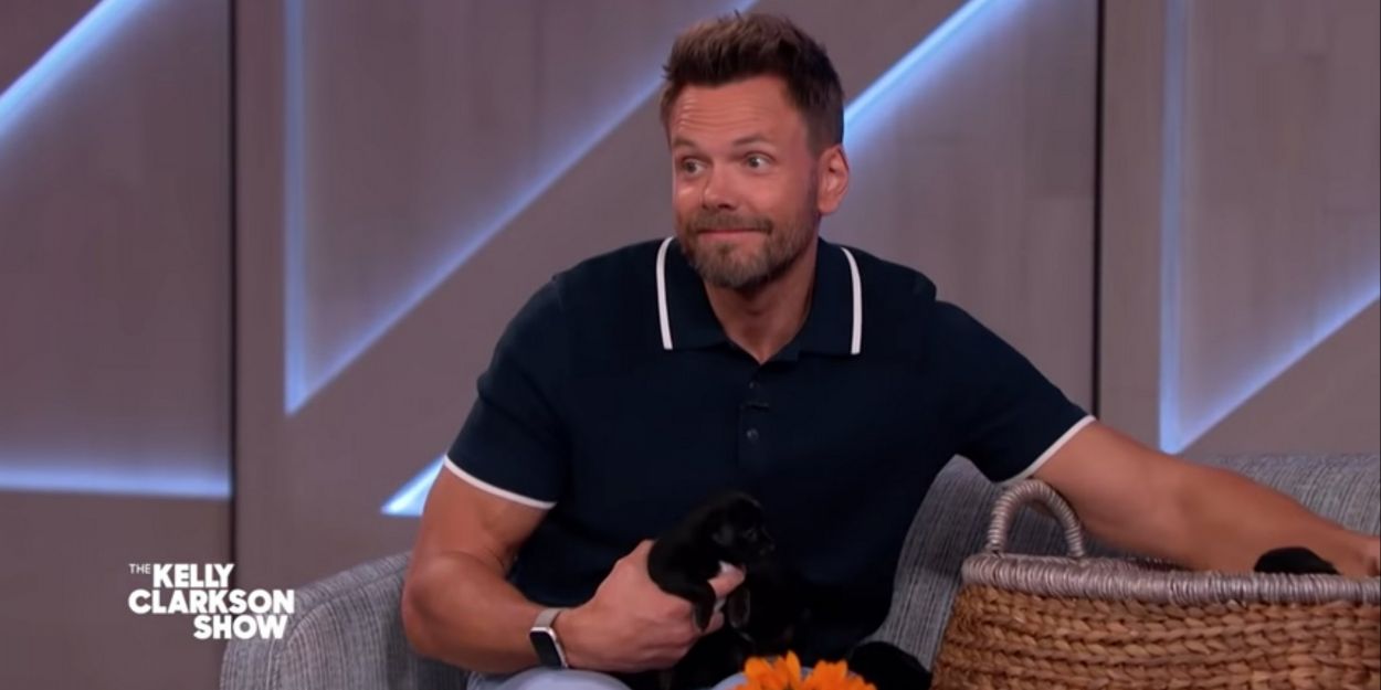 VIDEO: Kelly Clarkson Surprises Joel McHale With Puppies Video