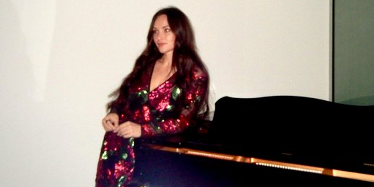 Bailey Releases Reimagined Version of 'Merry Christmas, Darling'  Image