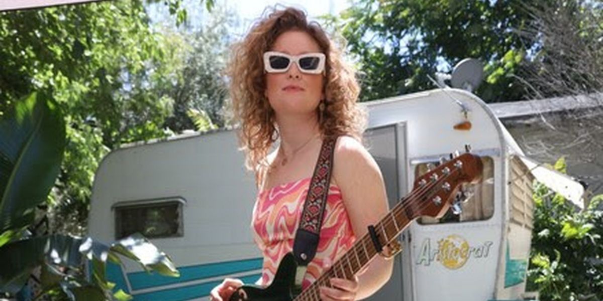 Alice Howe Releases New Single 'What About You'