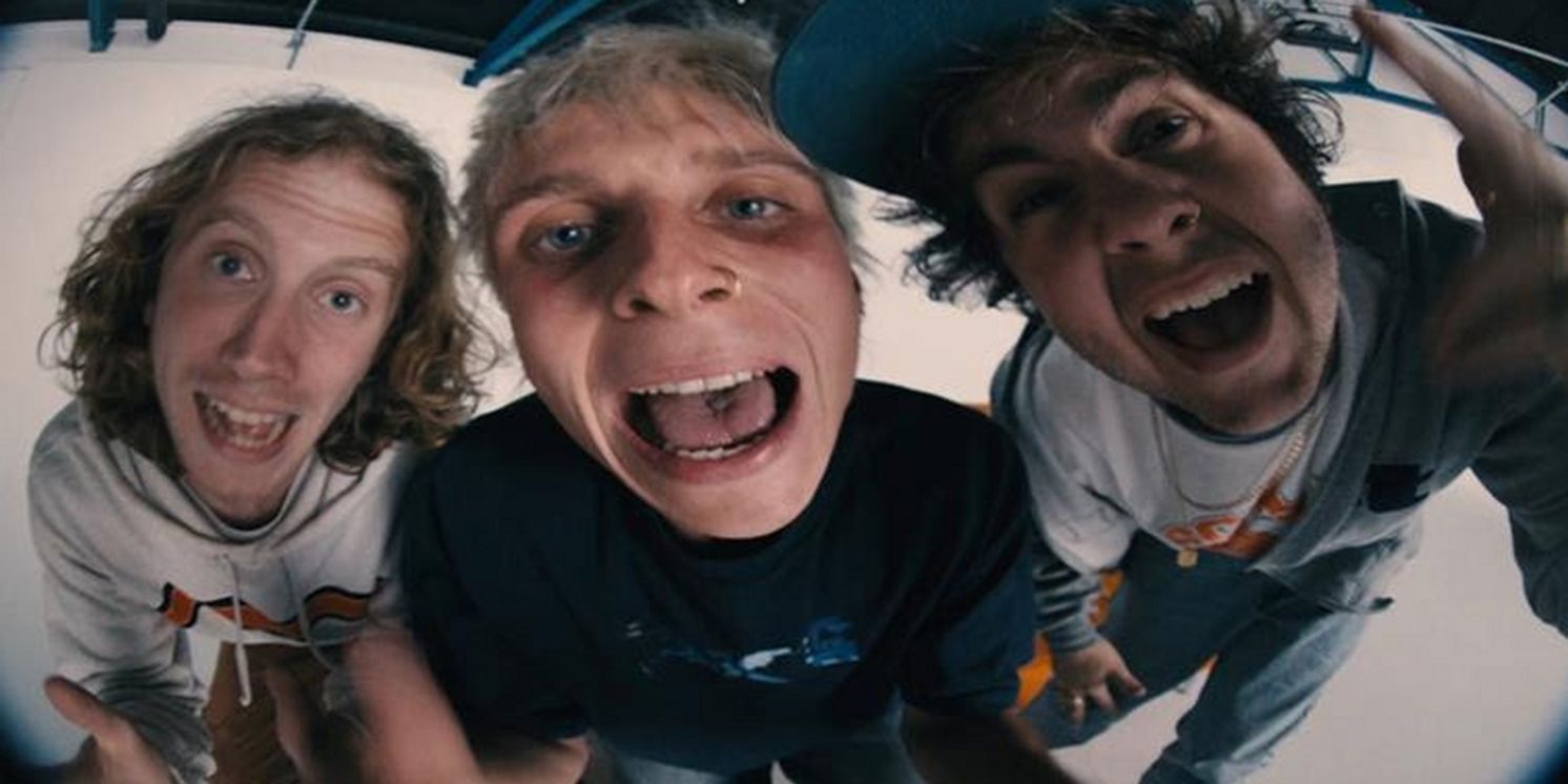 LOWLIFE Announce Debut Album 'PAYDAY'  Image