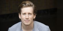 Andrew Samonsky of COME FROM AWAY which runs 11/26-12/1 at Salle Wilfrid-Pelletier, P