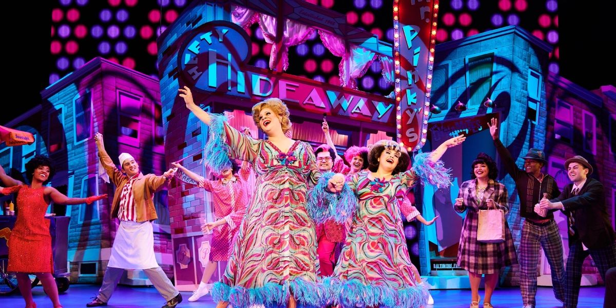 Review: HAIRSPRAY is a Joyous Welcome to the '60s at the MARCUS CENTER
