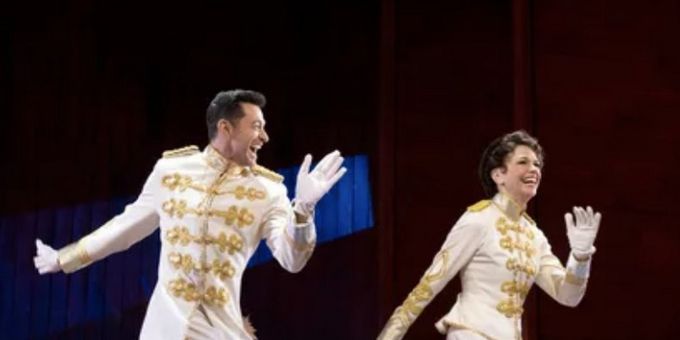 VIDEO: Hugh Jackman Celebrates Sutton Foster's Birthday With THE MUSIC MAN Cast and Audience