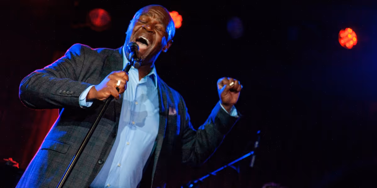 Review: Jayson Kerr INDECISIVELY YOURS Delights Devoted Audience at The Green Room 42
