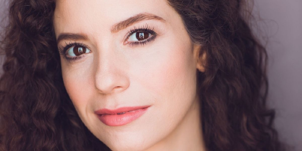 Maria DeCotis Sets London & Edinburgh Stage Debut In BEFORE THE DRUGS KICK IN
