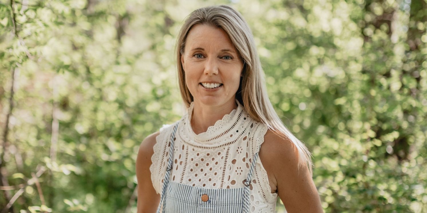 Author Anne Helen to Host New HGTV TOWNSIZING Podcast  Image