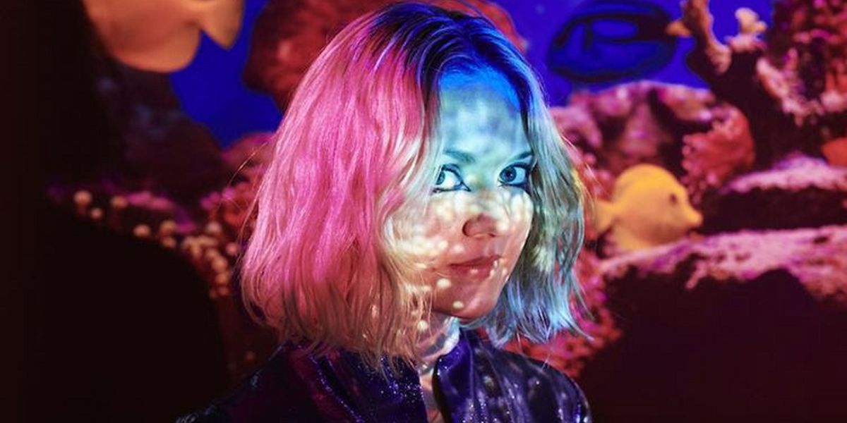 Kate Davis Announces New Album 'Fish Bowl'