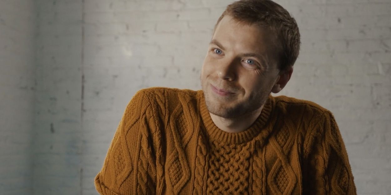 TV Exclusive: Spencer Glass Falls In Love with AMOUR on It's the Day of the Show… Video