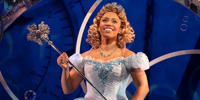 VIDEO: History-Making 'Glinda' Brittney Johnson Makes Her First Entrance in WICKED