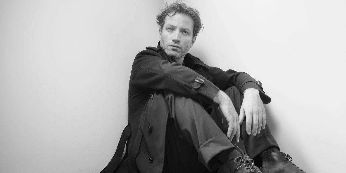 Declan O'Donovan Shares 'Many Years From Now'