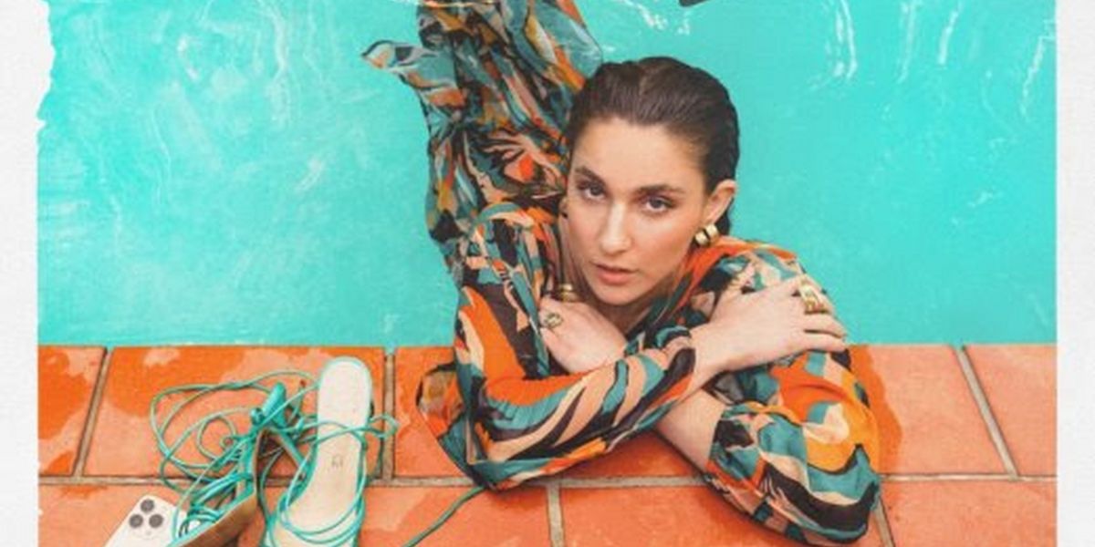 Evangelía Unveils High Energy New Single 'Let's Go Mia'