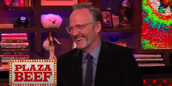 VIDEO: John Benjamin Hickey Reveals His Theatrical Pet Peeves on WATCH WHAT HAPPENS LIVE