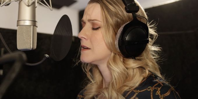 VIDEO: Alice Fearn Sings 'Don't Lose It' From FOOTBALLERS' WIVES THE MUSICAL