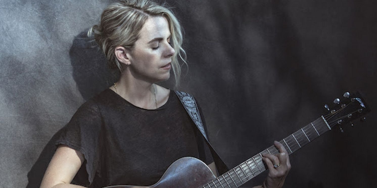 Aoife O'Donovan Shares 'Phoenix' From 'Age of Apathy Solo Sessions'  Image